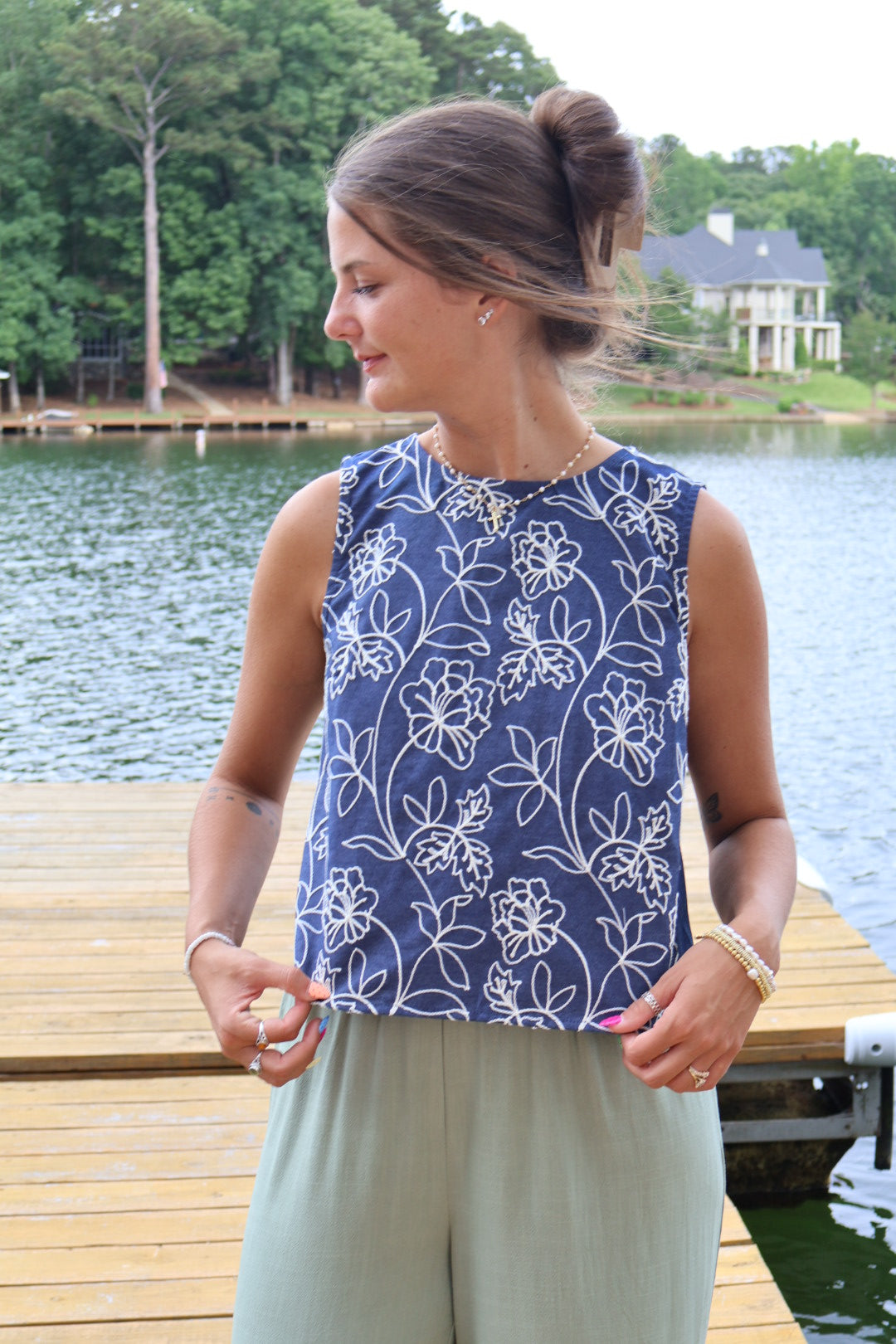 Backroads & Bows Top