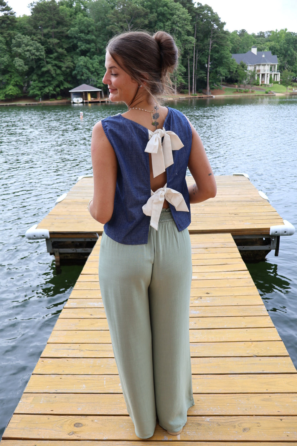 Backroads & Bows Top