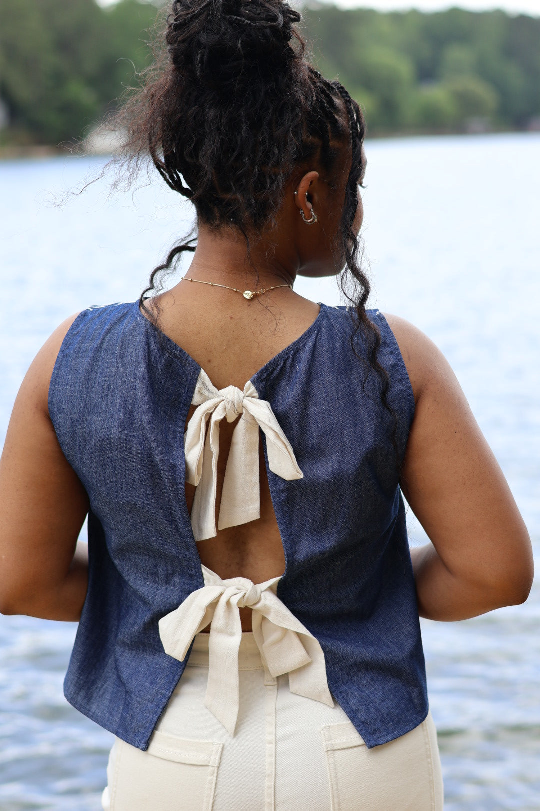 Backroads & Bows Top