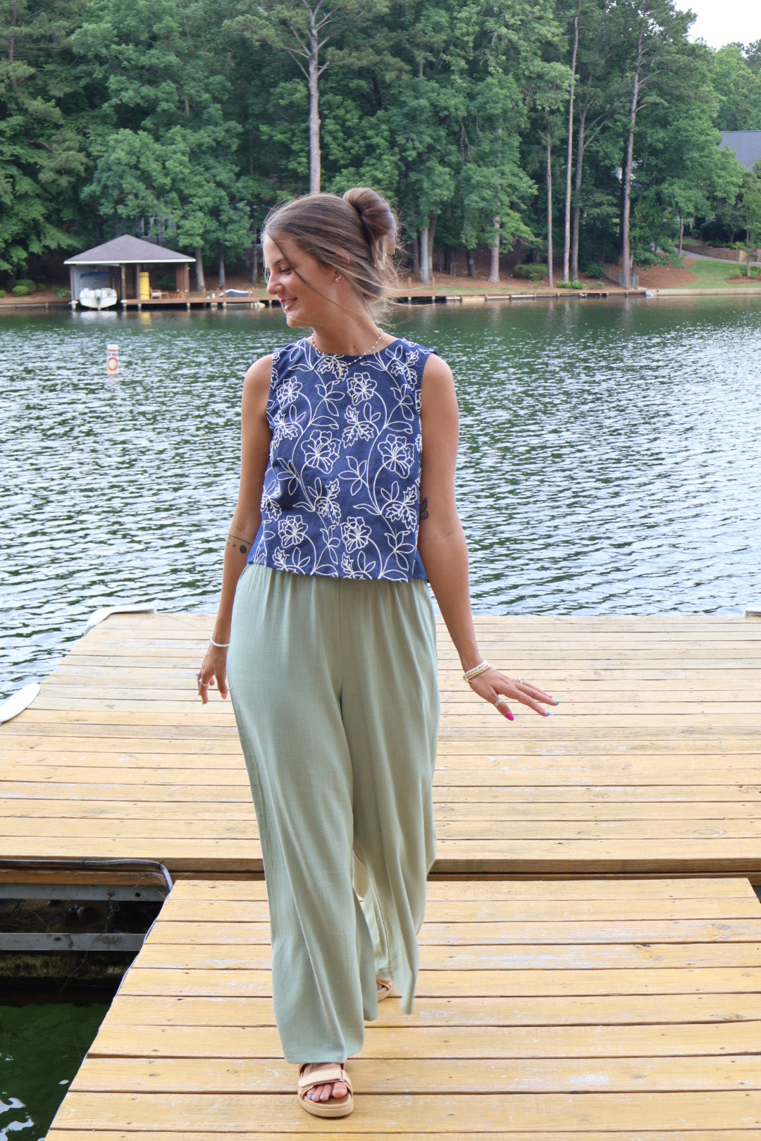 Backroads & Bows Top