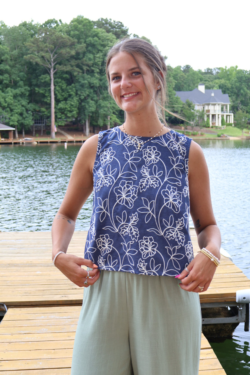 Backroads & Bows Top